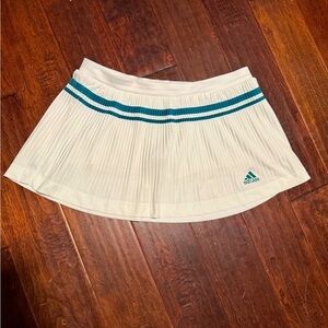Adidas tennis skirt pleated turquoise and white pleated elastic waistband size L